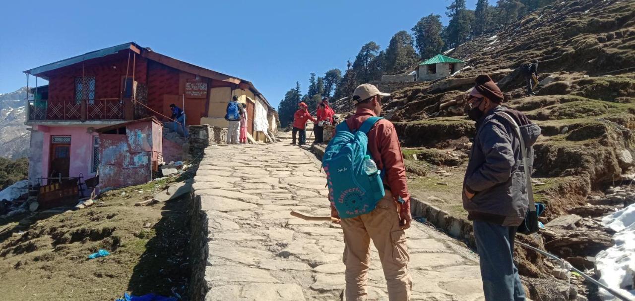 Chandarshila Hike Homestay Ukhimath Bagian luar foto