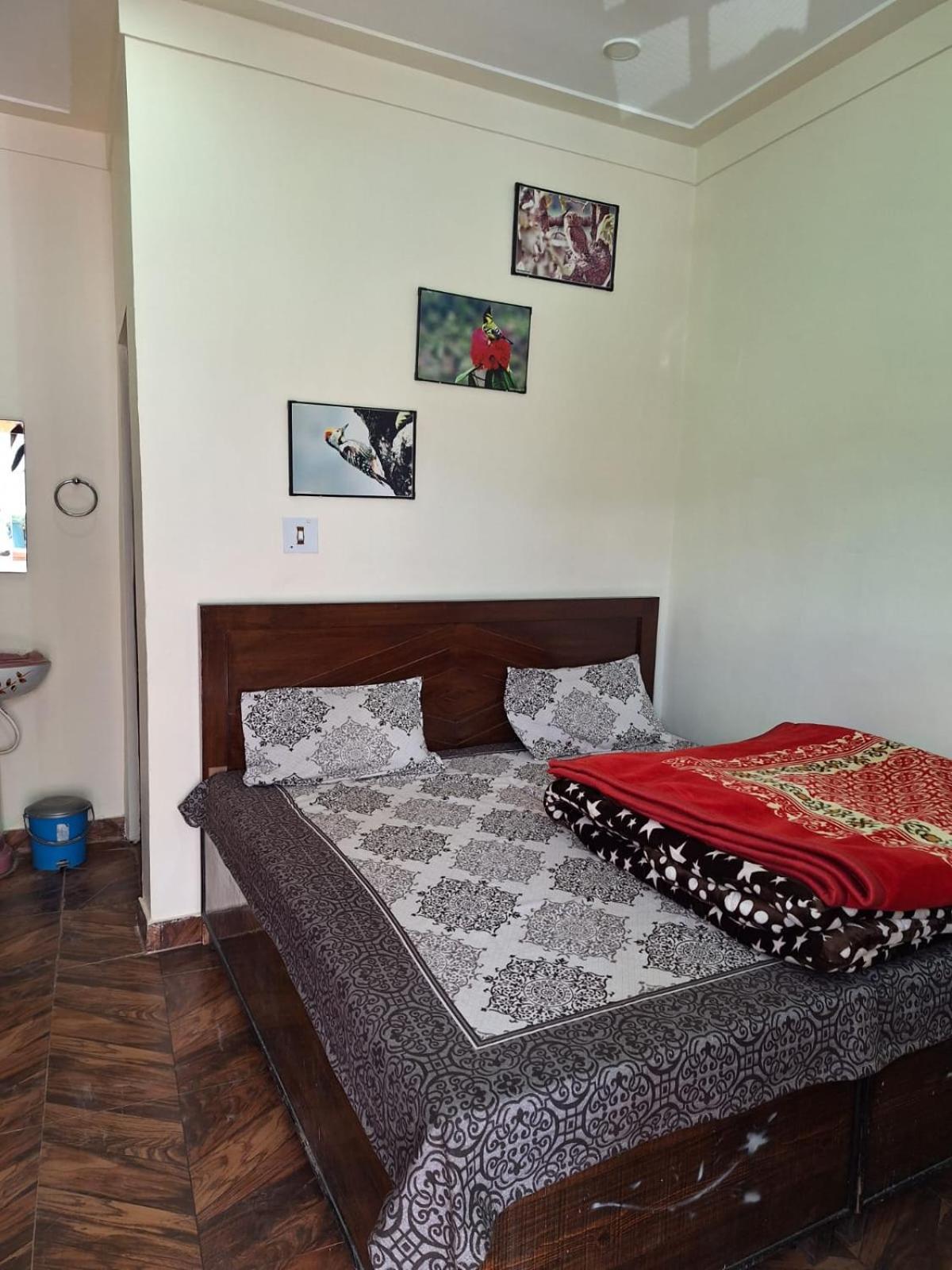 Chandarshila Hike Homestay Ukhimath Bagian luar foto